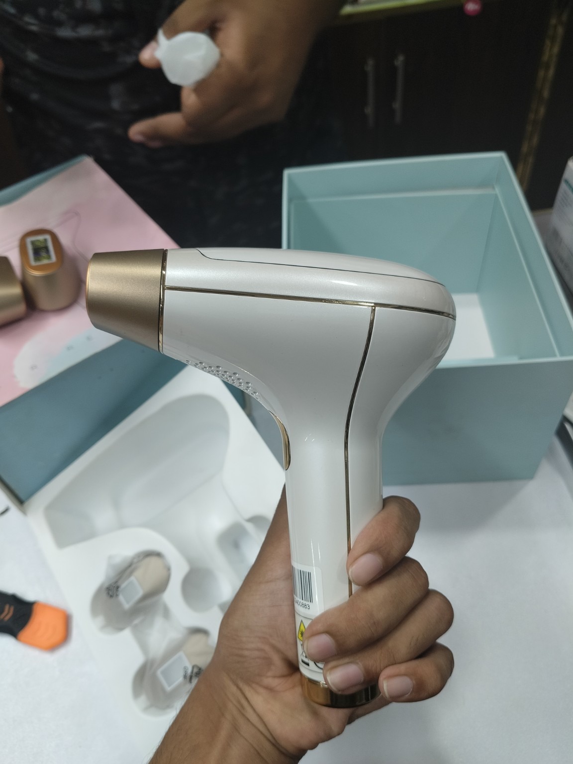 Vancostar AP70 IPL Hair Removal Device Complete Kit - Image 3
